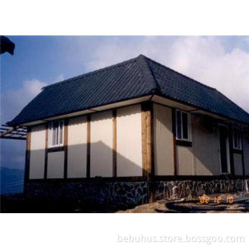 Small U Shape Container villa with Asphalt Roof - Modular v